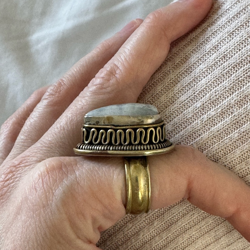 Rainbow Moonstone Ring - Picture 5 of 7